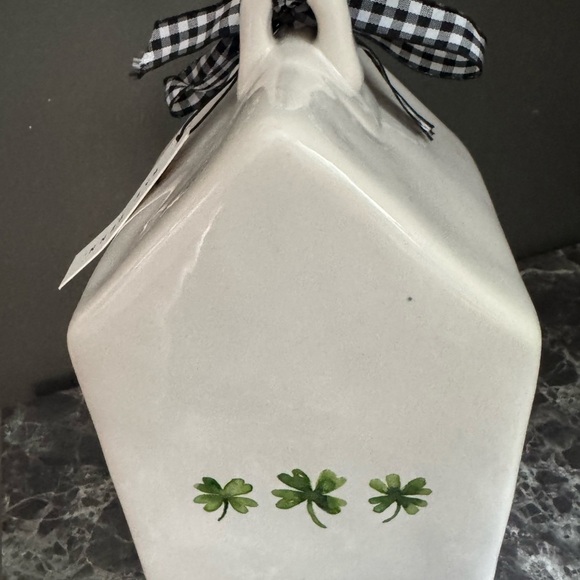 💥Rae Dunn Clover Ceramic Birdhouse with Ribbon - Picture 4 of 8